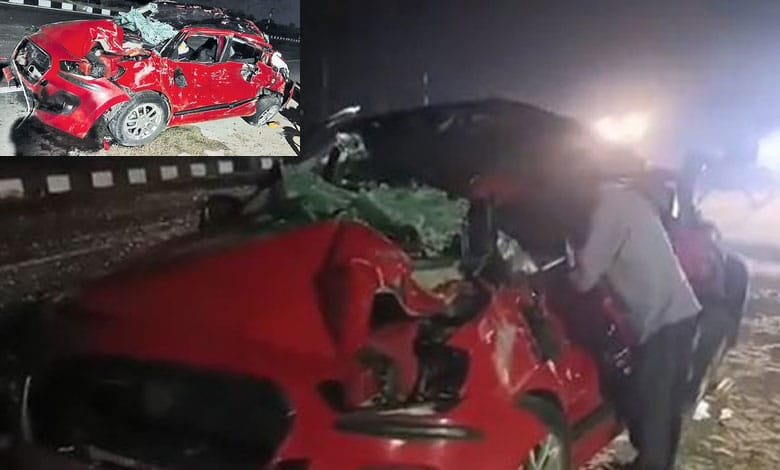 Five killed in road accident in Telangana