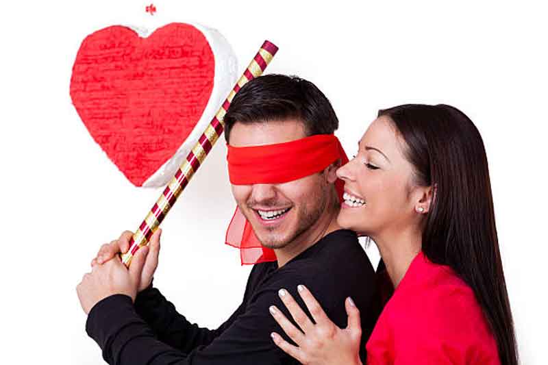 Researchers Uncover Explanation for the Phenomenon of 'Love Is Blind'