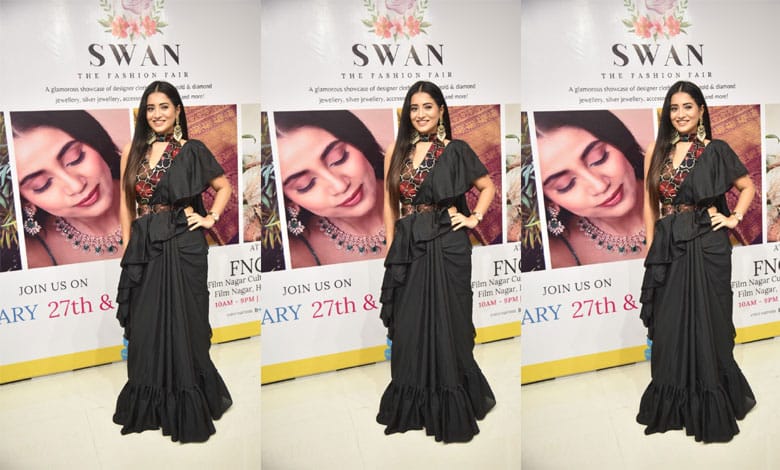 SWAN 2 Ultimate Fashion Extravaganza: SWAN - The Fashion Fair Beckons Hyderabad with Exclusive Styles