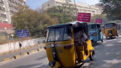 BRS legislators arrive in autorickshaws to attend Budget session