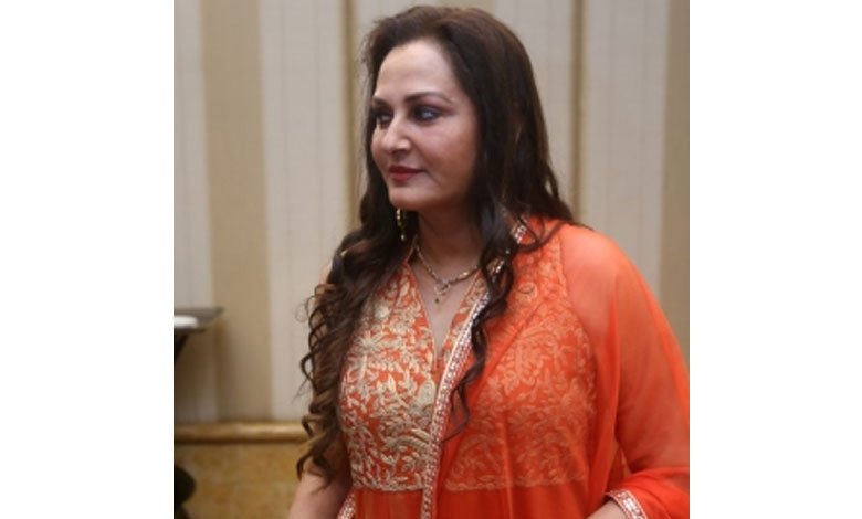 MP/MLA court orders Rampur SP to arrest Jaya Prada and produce her in court