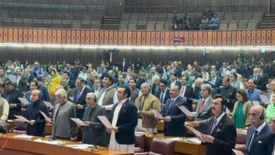 302 lawmakers take oath in inaugural session of Pakistan’s 16th National Assembly