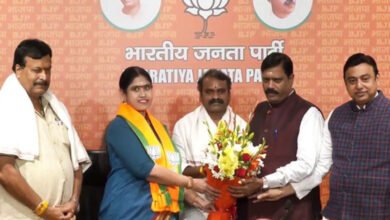 Tamil Nadu Congress MLA Vijayadharani joins BJP
