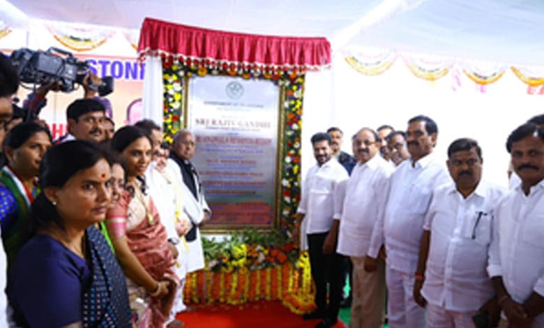 Rajiv Gandhi or Telangana Talli: Row over statue at Secretariat