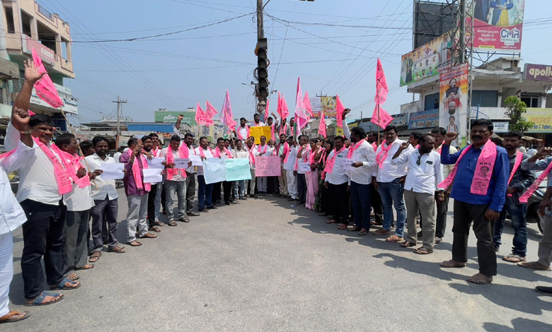 BRS holds statewide agitations demanding fee-free Implementation of LRS