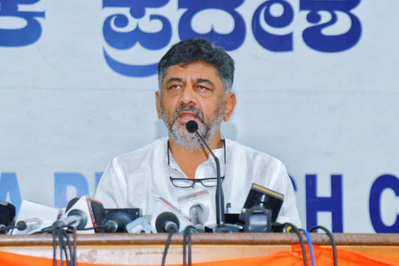 B’luru water crisis: There is no water in my house, says Shivakumar