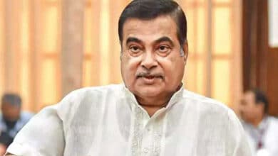 Gadkari okays Rs 850 crore outlay for road projects in Telangana