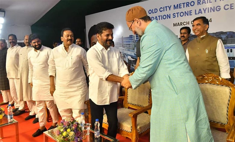 OLD CITY DEVELOPMENT 2 Will develop Hyderabad with MIM’s support: Revanth Reddy