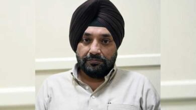 Have only resigned as Delhi Congress chief, not joining any political party: Arvinder Singh Lovely