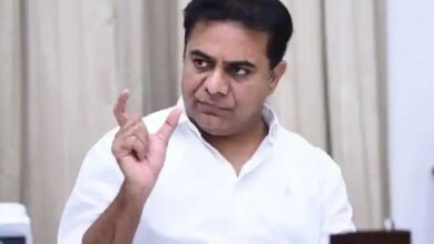 KTR Demands Free Water Tankers to Tackle Drinking Water Crisis, Compensation for Farmers' Kin