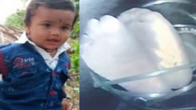 K'taka toddler in borewell: Rescue ops on as workers see him alive on camera