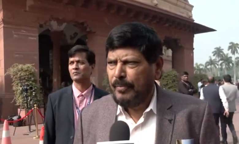 Union minister Athawale moves EC over Rahul Gandhi's 'change in Constitution' claim
