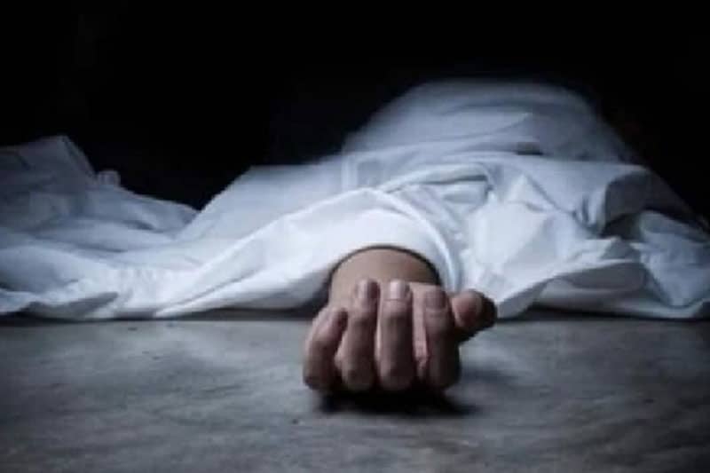 AP teacher found dead in Hyderabad hotel