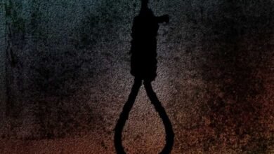 23-Year-Old Woman hangs self