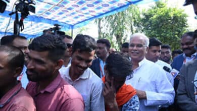 Polling begins for 11 Lok Sabha seats in Maharashtra