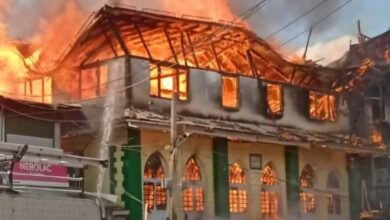 JK: Mosque gutted in massive fire in Srinagar: Video