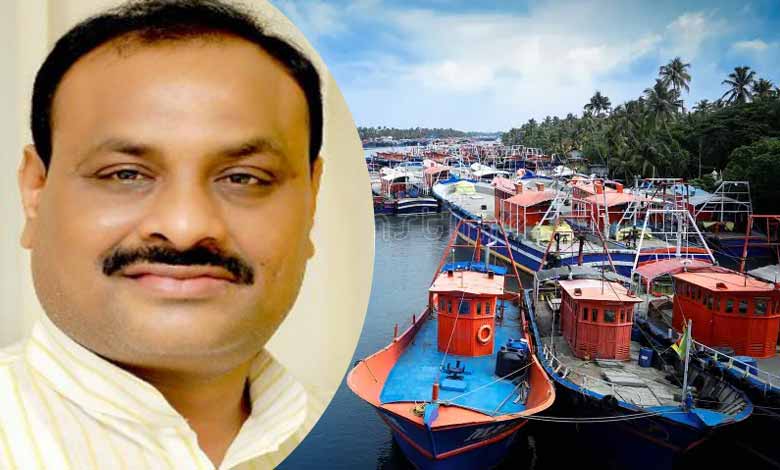 Andhra Pradesh govt to install satellite systems on 4,000 fishing boats