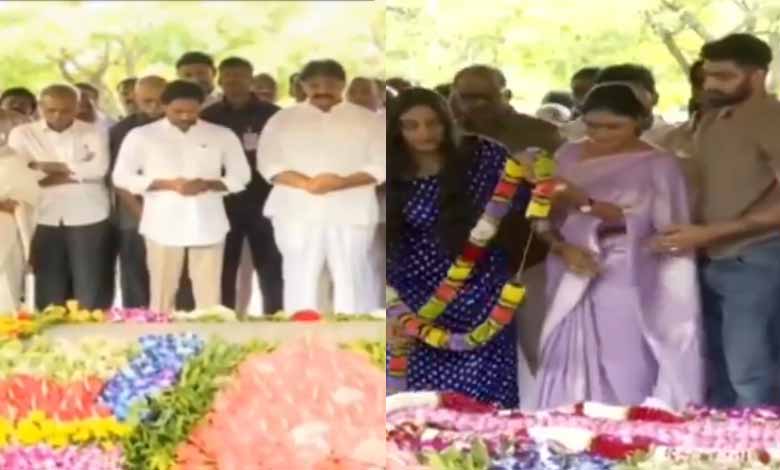 Andhra News | Jagan, Sharmila pays homage to Father YS Rajasekhar Reddy on his 75th birth anniversary