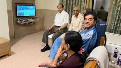 Shatrughan Sinha shares pics from hospital: Away from controversy created by social media