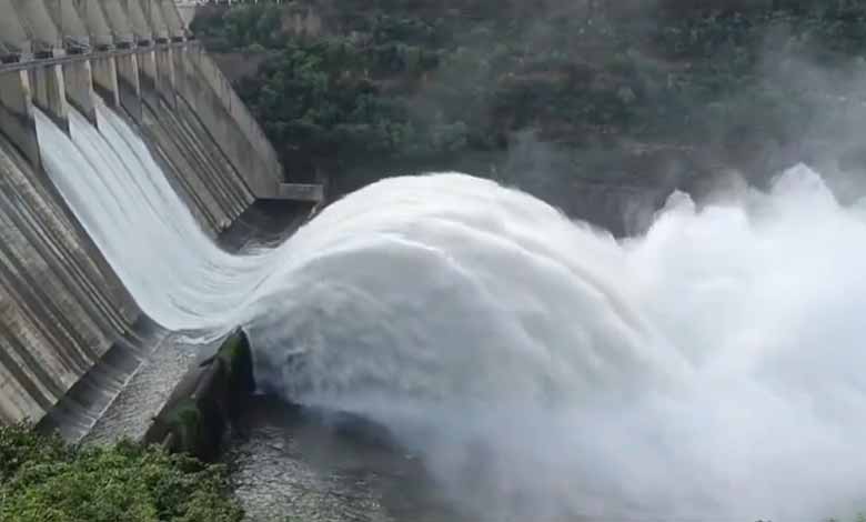 Telangana News | Srisailam Dam Gates Opened: Video