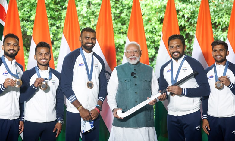 'The team will miss you', PM Modi tells hockey stalwart PR Sreejesh on his retirement