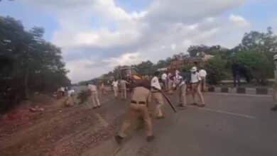 Police Swiftly Clear Highway After Beer and Onion Spill in Chotuppal Accident: Video