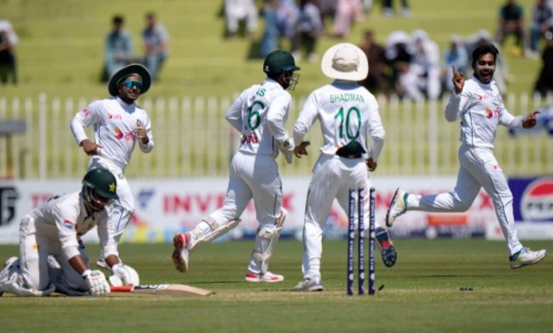 Mehidy bags 5-wicket haul but sloppy Bangladesh fielding allows Pakistan to score 274 in 2nd test