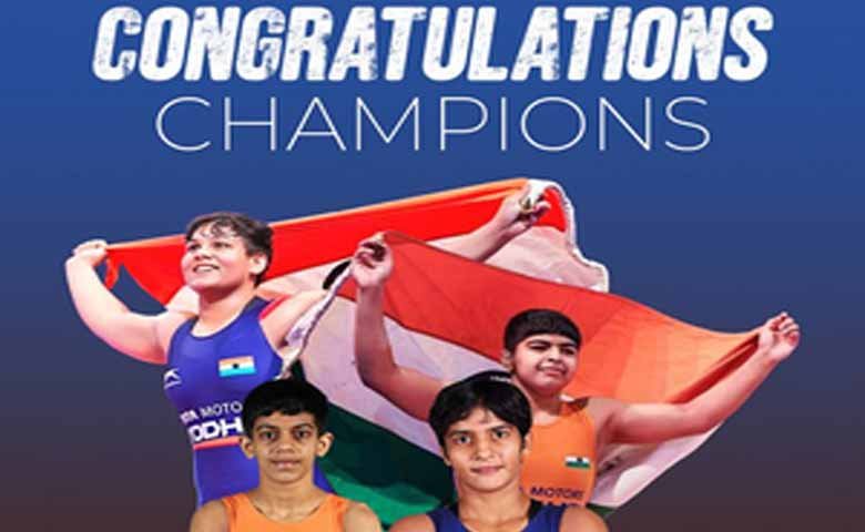 Priyanka congratulates women wrestlers for gold at U-17 World Championships