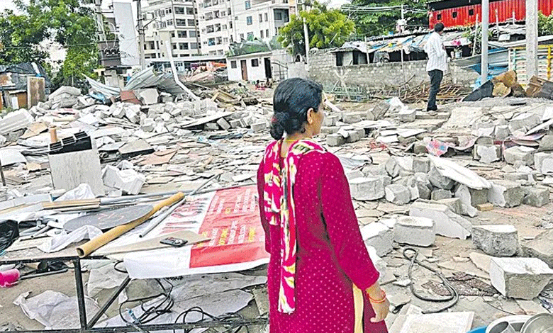 Heartbreak in Hyderabad: Woman Dies After Losing Home in HYDRAA Demolition