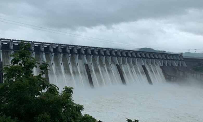 Sardar Sarovar Dam releases 2,45,000 cusecs of water due to heavy rains in upstream areas