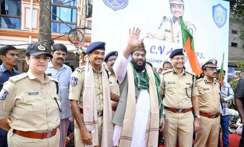 Milad-un-Nabi Procession Held in Hyderabad Under the Leadership of Ahmed Pasha Qadri and Muzaffar Hussain Khan