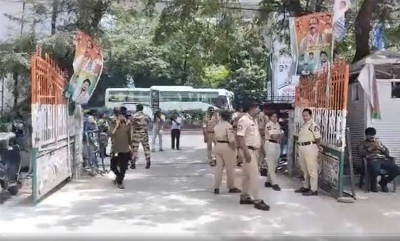 Breaking News: High Security at Gandhi Bhavan Amid Fears of Hydra-Affected Protests