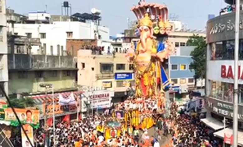 Hyderabad News | Ganesh immersion procession begins amid tight security