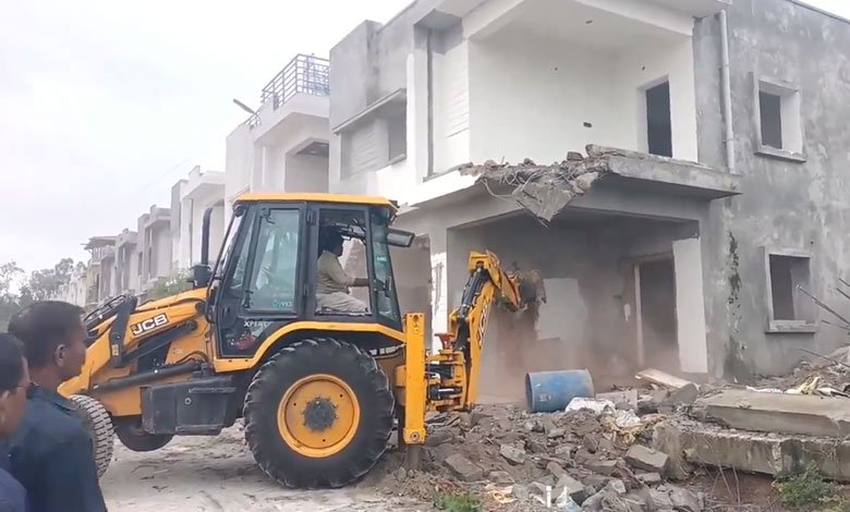 Unauthorized Structures Demolished at Lakshmi Srinivasa Constructions Villas in Mallampet