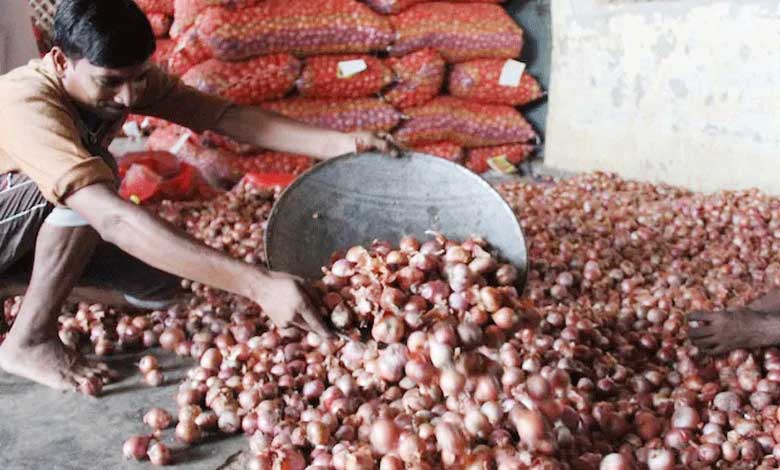 Onion Prices Surge Amid Heavy Rains, More Hikes Expected