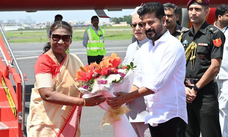 President Droupadi Murmu Arrives in Hyderabad