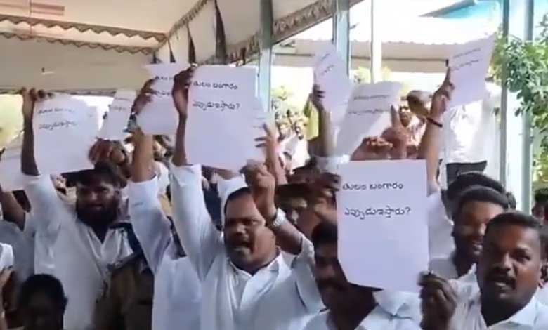 Protests Erupt During Cheque Distribution Event Attended by Minister Konda Surekha