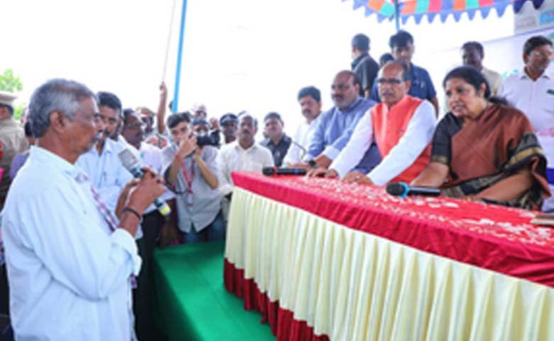 Shivraj Singh Chouhan assures all support to Andhra Pradesh's flood-affected farmers