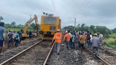 Damaged tracks restored, train traffic on Vijayawada-Hyderabad route set to resume (Lead)