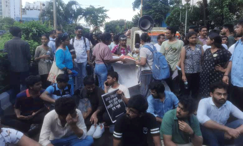 Junior docs stage 'fast-unto-death' over RG Kar horror, medics to bring out rally