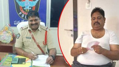 Police Officers Caught Playing Cards