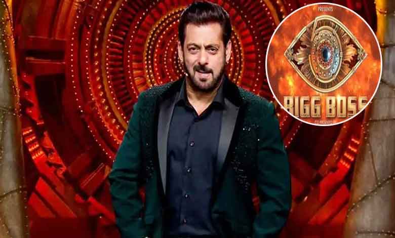 Salman Khan spotted on sets of ‘Bigg Boss Season 18’ shooting for the grand premiere