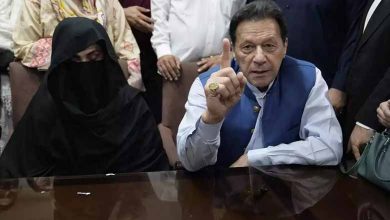 Pak's Punjab govt bans Imran Khan from meeting wife, lawyers, party members till Oct 18 due to 'security concerns' Pak's Punjab govt bans Imran Khan from meeting wife, lawyers, party members till Oct 18 due to 'security concerns'