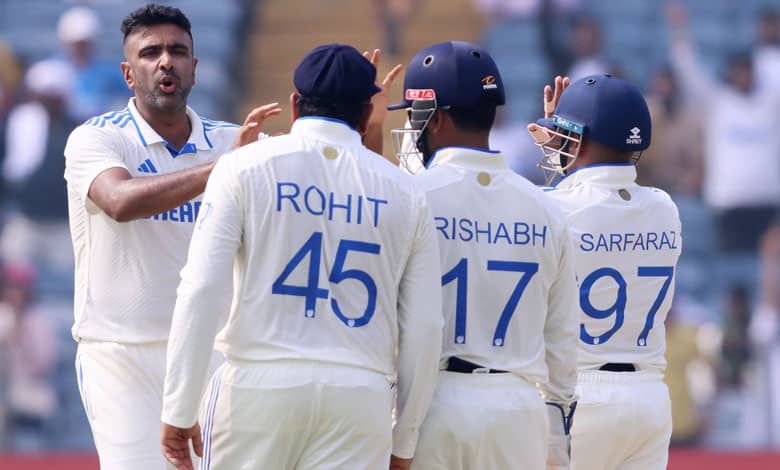 New Zealand reaches 92/2 at lunch on day one