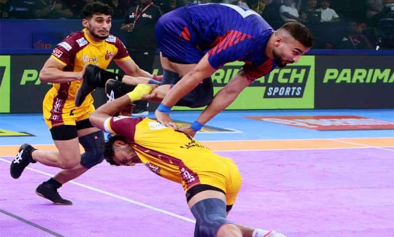 Dabang Delhi K.C. Triumphs Over Telugu Titans in Thrilling PKL Showdown