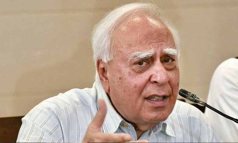 EC must clarify on questions raised by Congress about EVMs: Sibal