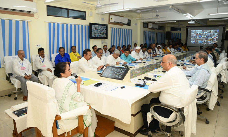 Mamata holds meeting with top officials on healthcare infra upgradation