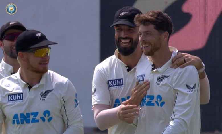 2nd Test: Santner helps NZ bowl out India for 156, take 103-run lead