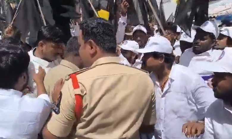 Police stop MRPS rally over SC sub-categorisation in Hyderabad