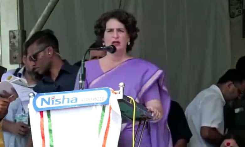 Your vote is for peace, democracy and equality: Priyanka Gandhi in Wayanad